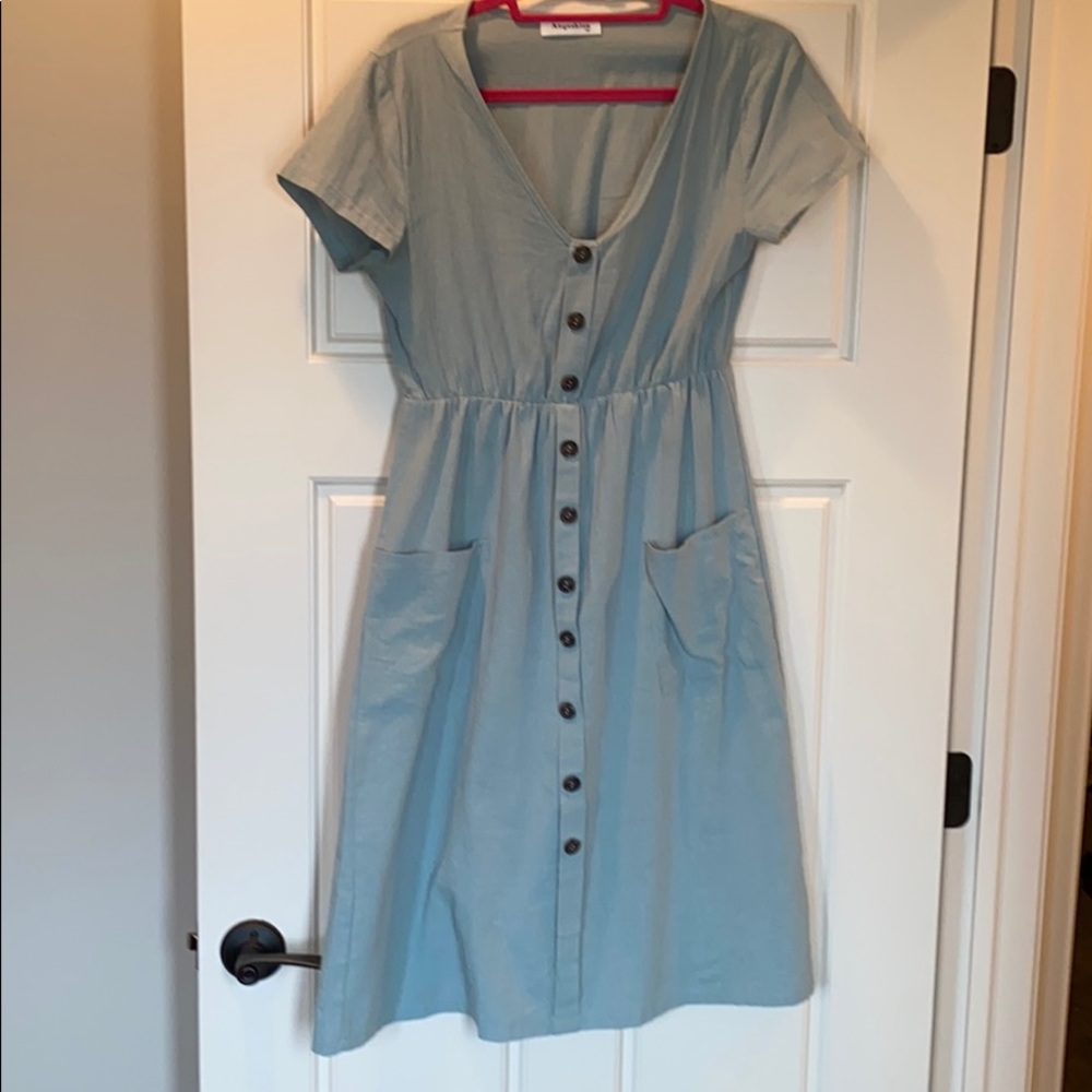 Short sleeve dress with pockets
